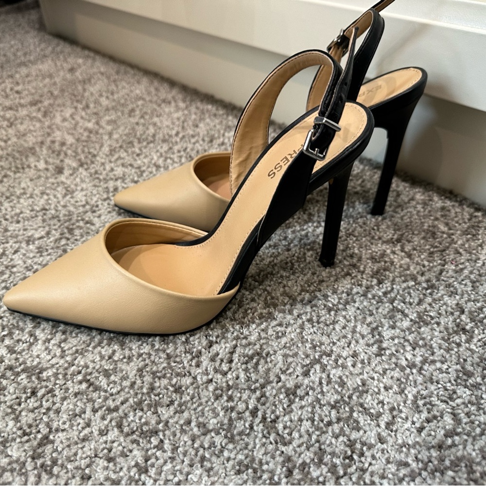 NWT express heels